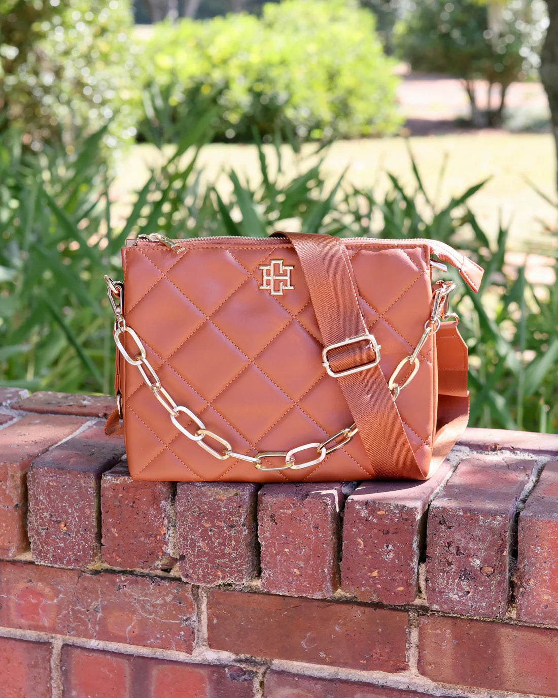 Ariana Crossbody