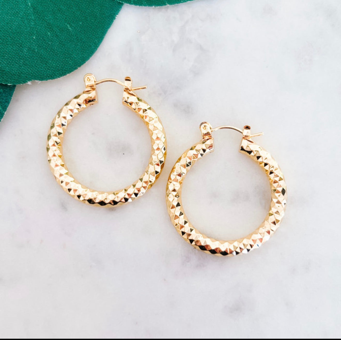 Detailed Hoop Earring