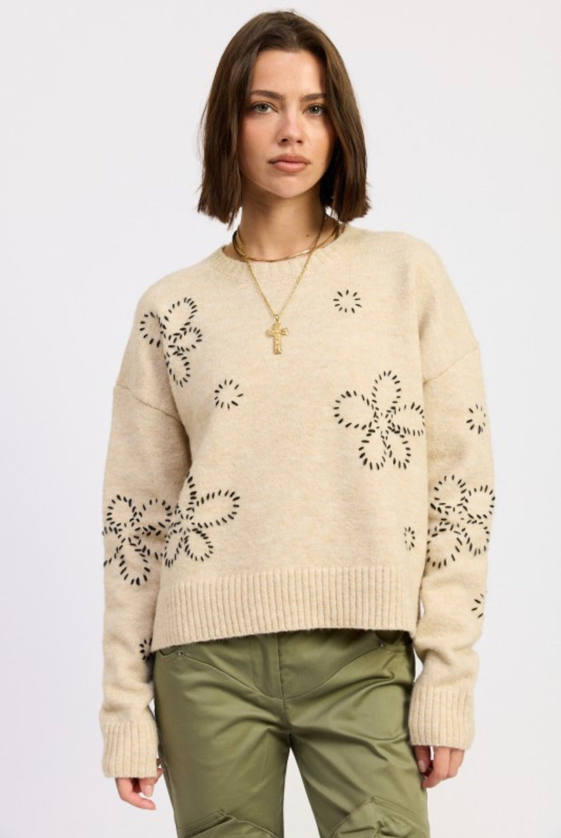 The Easy Fall Outfit Formula: Statement Jeans, Cozy Layers & a Little Sparkle