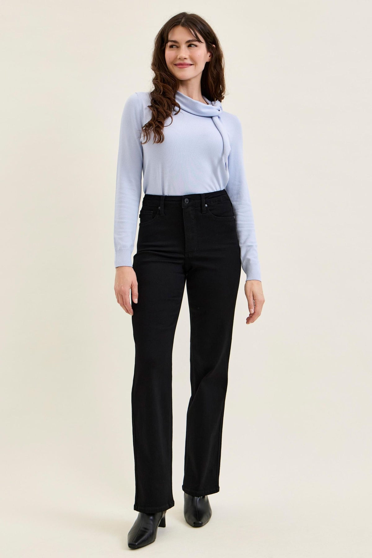 Kimberly HR Straight Jeans