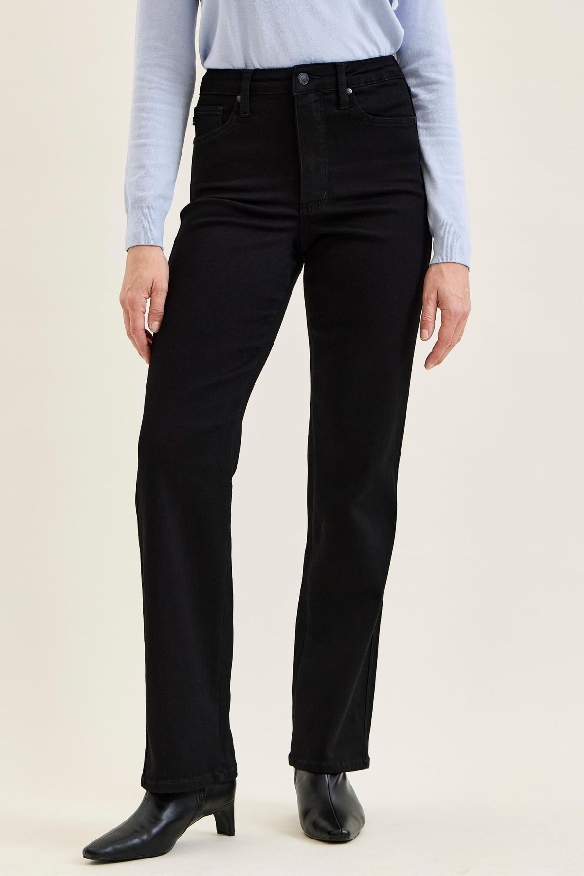 Kimberly HR Straight Jeans