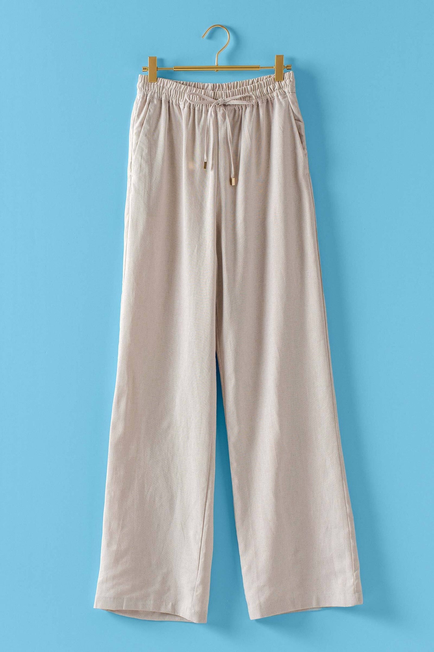 Lounge in Linen Pants