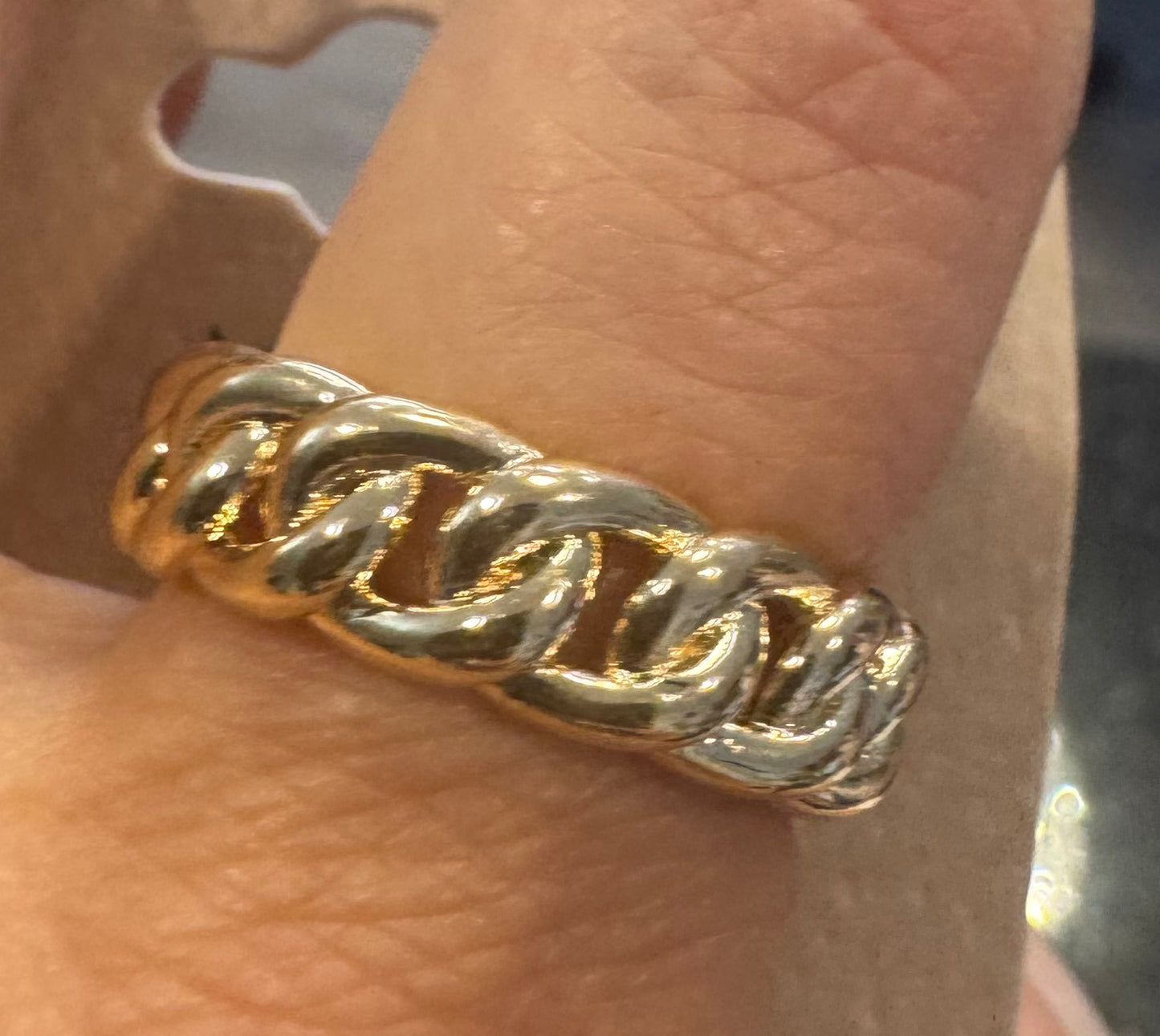Adjustable Gold Sm Loop Ring
