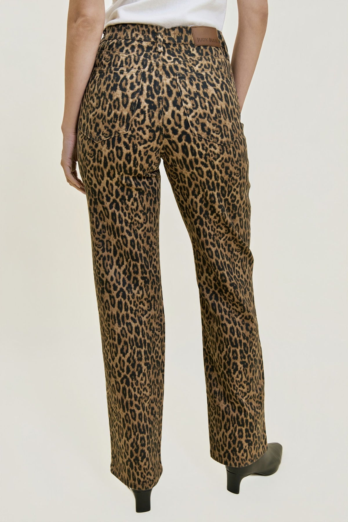 Wild Side HR Leopard Straight Jeans